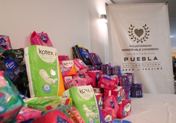 Recibe Voluntariado del Congreso donación de más de 3 mil paquetes de productos de higiene femenina
