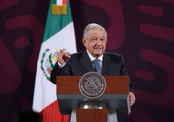 Acusa AMLO censura de YouTube por bajar video