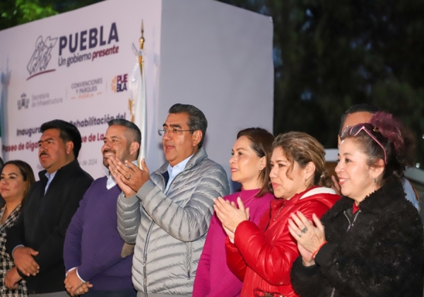 Puebla se vive y recorre en familia: Sergio Salomón, inaugura rehabilitación del “Paseo de Gigantes”