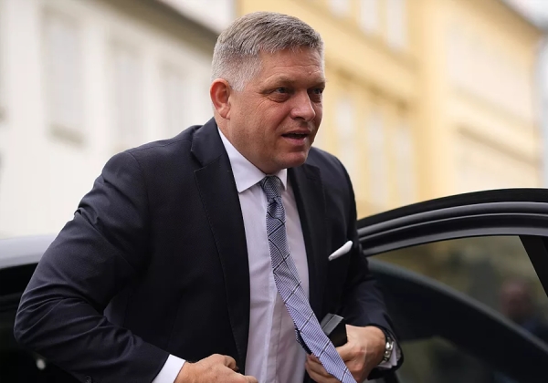 Atacan al primer ministro de Eslovaquia