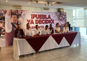 Denuncia José Luis Figueroa entrega despensas en San Baltazar Tetela