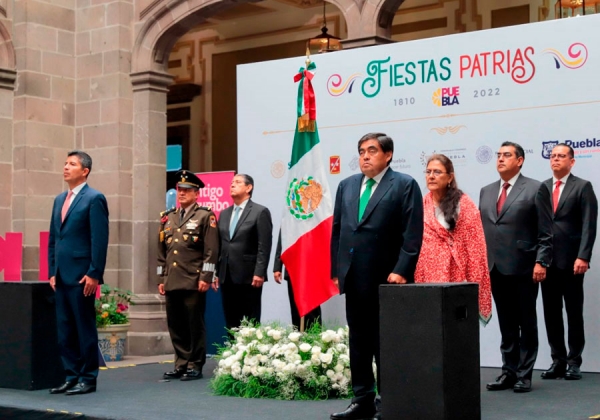 Preside MBH ceremonia de Lectura del Bando Solemne de Fiestas Patrias