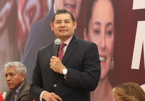 Armenta lidera la contienda por la gubernatura de Puebla