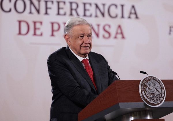 Critica AMLO proyecciones del FMI sobre México y Argentina