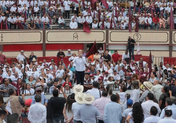 Claudia Sheinbaum encabezó una Asamblea Informativa en Saltillo