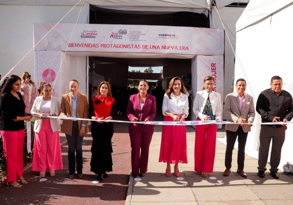 Inaugura Lupita Cuautle quinto Foro Internacional Ser Mujer