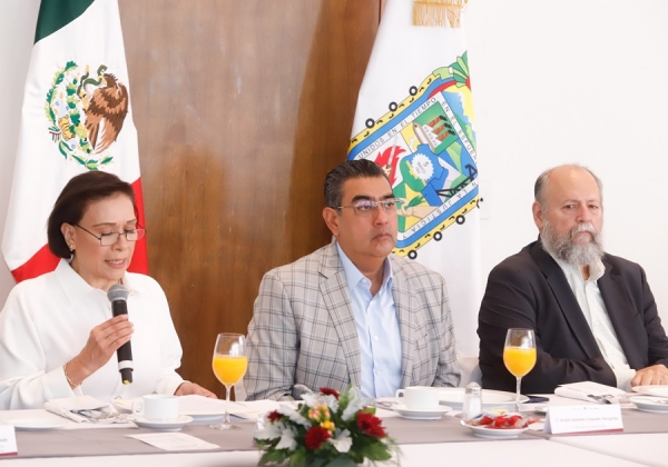 Garantiza gobierno de Puebla derechos de trabajadores al servicio del Estado, reafirma Sergio Salomón