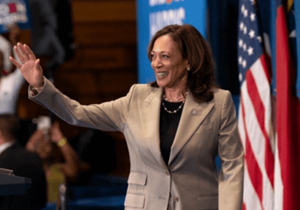 Delegados demócratas comienzan votación sobre nominación de Kamala Harris