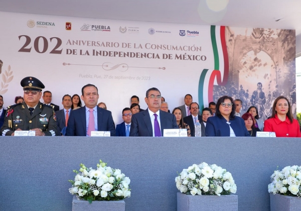 En Ceremonia por Consumación de Independencia de México, Sergio Salomón llama a fortalecer valores y unidad