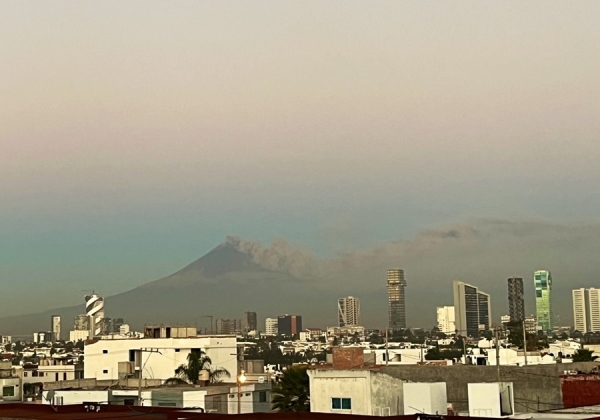 Popocatépetl registró 43 exhalaciones y mil 294 minutos de tremor en las últimas 24 horas