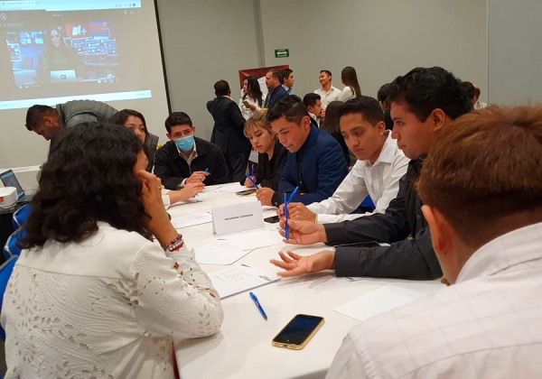 Celebran encuentros ciudadanos por el futuro de México y Puebla