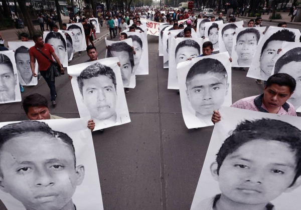 Se reunirá AMLO con familiares de los normalistas de Ayotzinapa