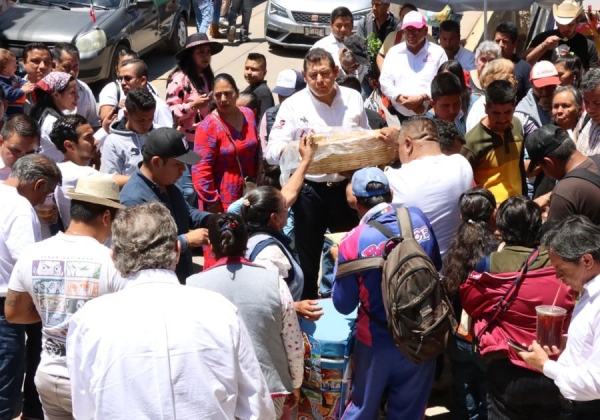 La magia de la sierra norte cobija al senador Armenta