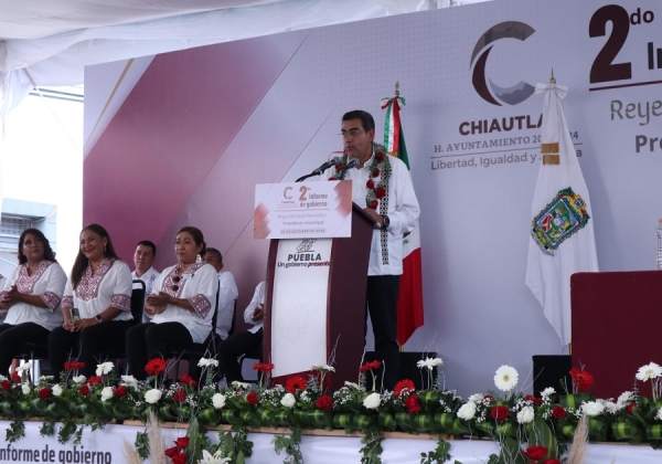 Gobierno estatal coadyuva con federación y municipios para que poblanos tengan una vida digna: Sergio Salomón