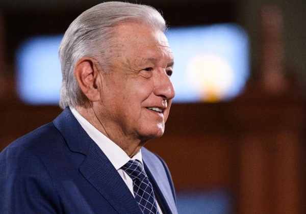 AMLO celebra postura de Sheinbaum por continuar con austeridad republicana