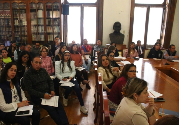 Recibe personal del Congreso capacitación en gestión y administración documental