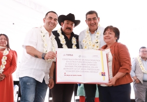 Inaugura Sergio Salomón calle Hidalgo, mejora calidad de vida en Los Reyes de Juárez