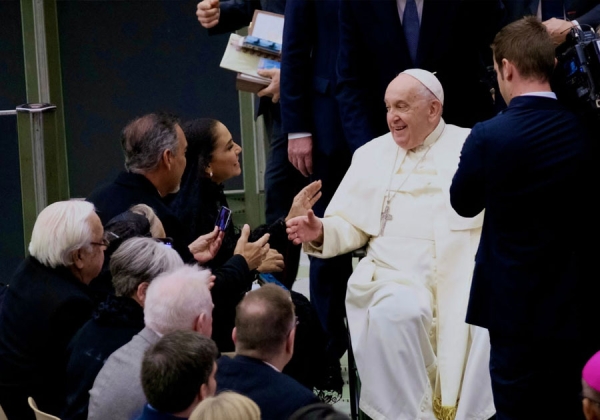 Mara Lezama viaja al Vaticano a pedir la bendición del Papa al Tren Maya