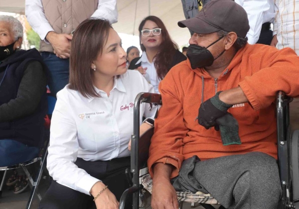 Con Jornada Incluyente, SEDIF atiende a personas con discapacidad en Lara Grajales