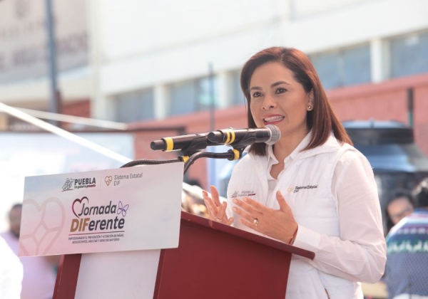 Con Jornada DIFerente, gobierno de Puebla refrenda apoyo a mujeres de la capital
