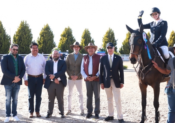 Preside Sergio Salomón entrega de trofeos del Gran Premio Longines CSI 4 &quot;World Cup Puebla 2024&quot;