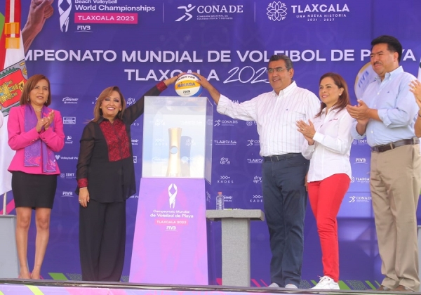 Coadyuvan Puebla y Tlaxcala para promover el deporte; presiden gobernadores “Trophy Tour” Campeonato de Voleibol