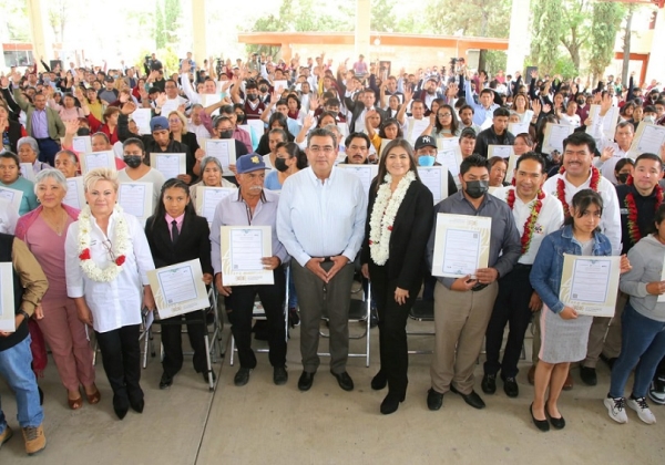 En Puebla, igualdad y acceso a la educación están garantizados: Sergio Salomón