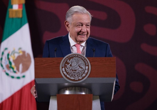 Critica AMLO las preguntas del primer debate presidencial