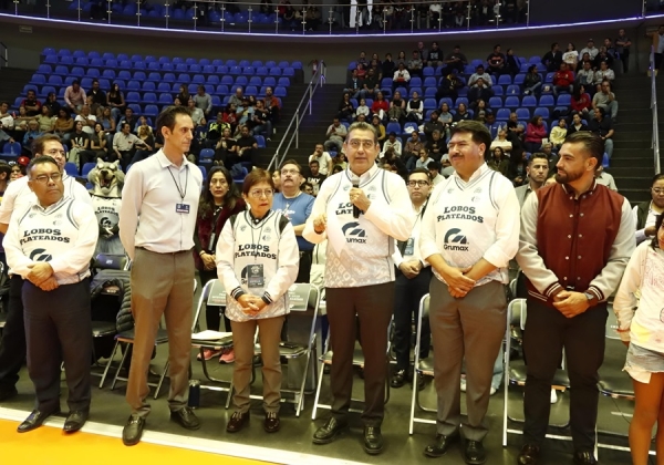 Asiste Sergio Salomón al arranque de la temporada de la Liga Nacional de Baloncesto