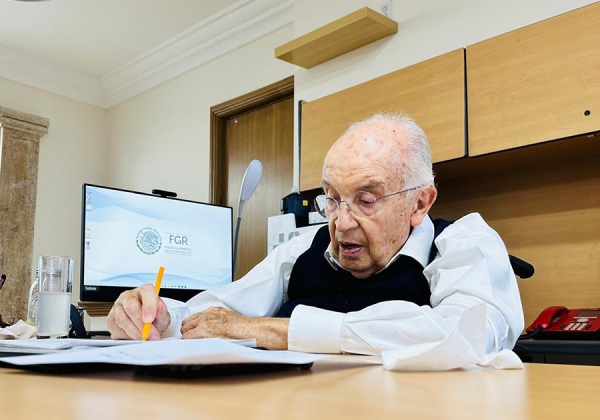 Murió José Agustín Ortiz Pinchetti, titular de la Fiscalía de Delitos Electorales, a los 87 años