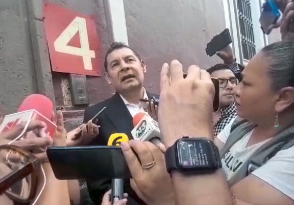 Armenta se comunica con gobernador Céspedes tras encuestas de Morena