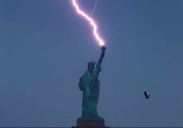 Tormenta azota noreste de EU con nevadas, lluvia y fuertes vientos