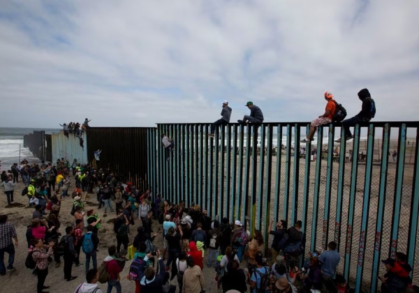 AMLO lamenta propuesta de Biden sobre ampliar el muro fronterizo con México