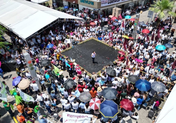 &#039;Como la Laguna, ninguna&#039;, destaca Sheinbaum durante su Asamblea Informativa en Torreón