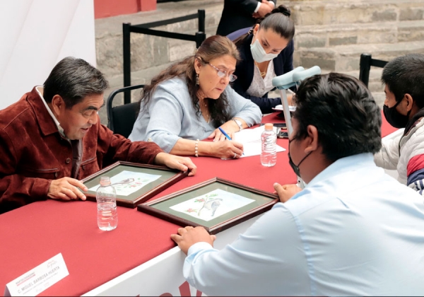 Recalca MBH apoyo del gobierno estatal a educación y ciencia en Martes Ciudadano