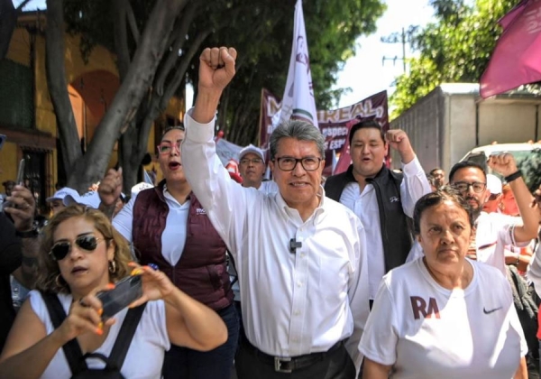 Expresa Ricardo Monreal respaldo absoluto a la política educativa del Ejecutivo Federal