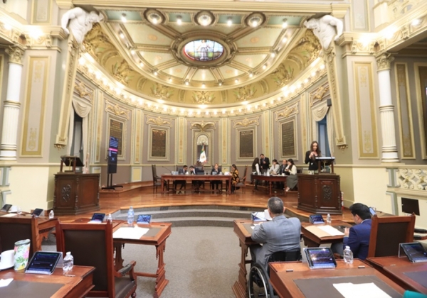 Presentan en el Congreso del Estado iniciativa para que trabajadores cuenten con permiso de paternidad de 20 días