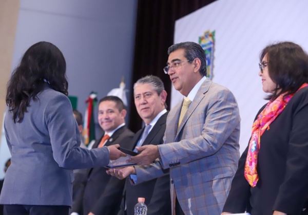 Gobierno de Puebla respeta autonomía y respalda labor de FGE: Sergio Salomón