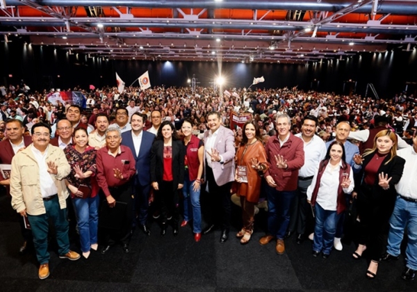 En la primera Asamblea Informativa Morena presentó la Campaña Súmate