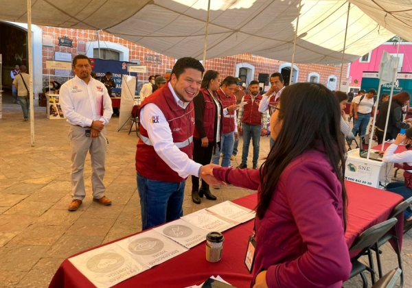 Con Feria de Empleo, gobierno de Puebla vincula a mujeres al campo laboral