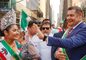 Armenta es aclamado como el Gobernador del Pueblo por migrantes en Nueva York