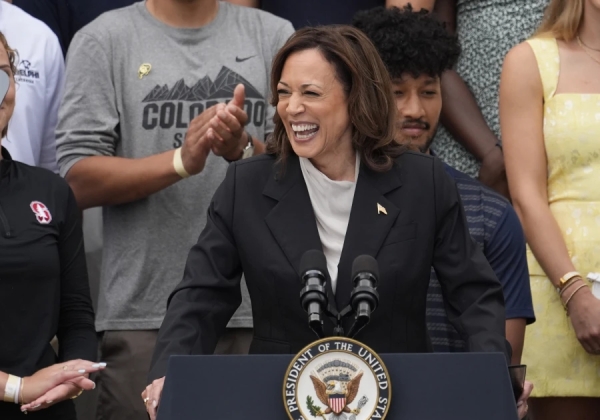 Kamala Harris asegura el respaldo demócrata tras la salida de Biden