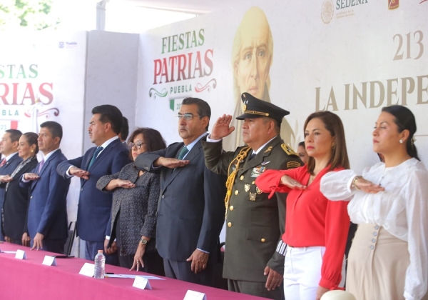 Encabeza Sergio Salomón ceremonia por el 213 Aniversario de la Independencia de México y Desfile Cívico Militar