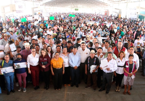 Puebla tiene un gobierno estatal presente y de servicio: Sergio Salomón