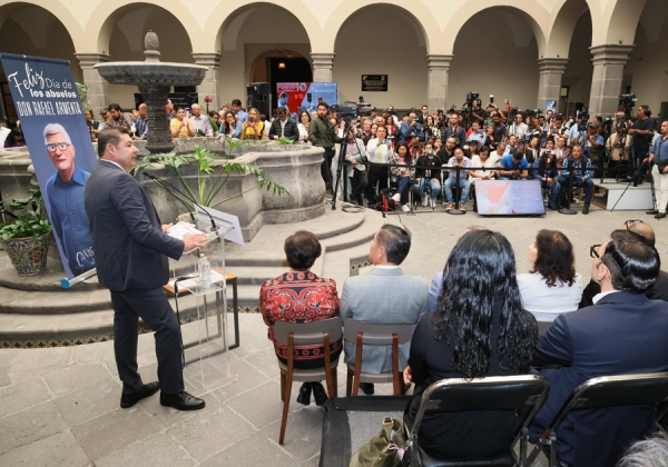 Armenta refrenda atención a los adultos mayores para el fortalecimiento del tejido social