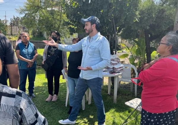 Inicia Toño López “Tu distrito, tu voz” en Agua Santa