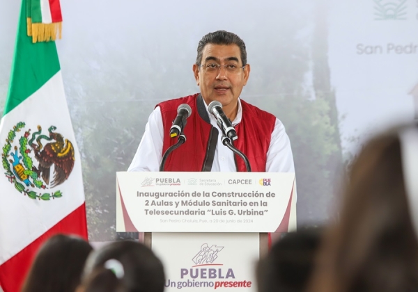 En Puebla, la educación es una prioridad: Sergio Salomón