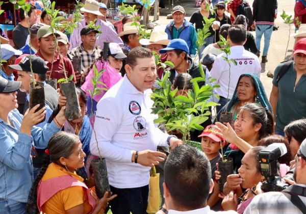 Soy defensor de la 4T, a favor de AMLO, refrenda Armenta