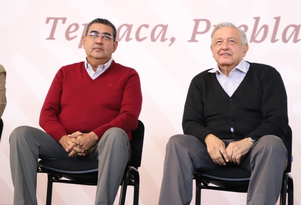 Refrendan AMLO y Sergio Salomón trabajo conjunto en 2024 para consolidar la 4T en Puebla