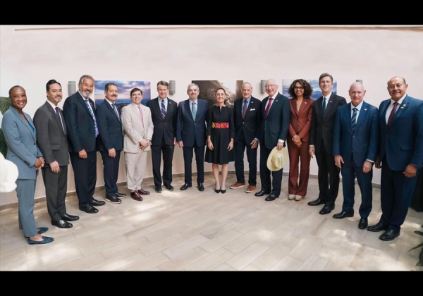 Claudia Sheinbaum sostiene reunión con senadores y senadoras de Estados Unidos